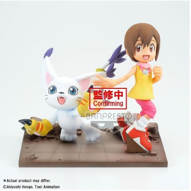 DIGIMON HIKARI & TAILMON FIGURE