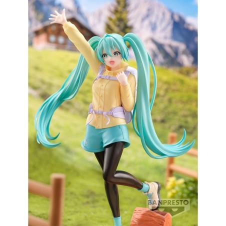 HATSUNE MIKU HOLIDAY MEMORIES MOUNTAIN CLIMBING