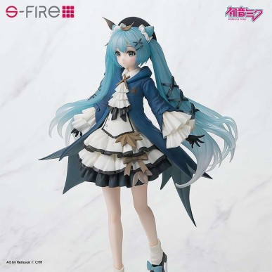 Hatsune Miku Autumn Outing S-fire figure